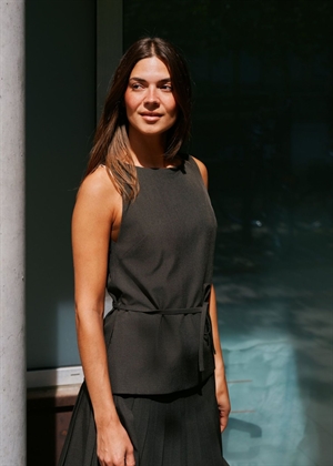 Nassa structure top Dark Brown Neo Noir 